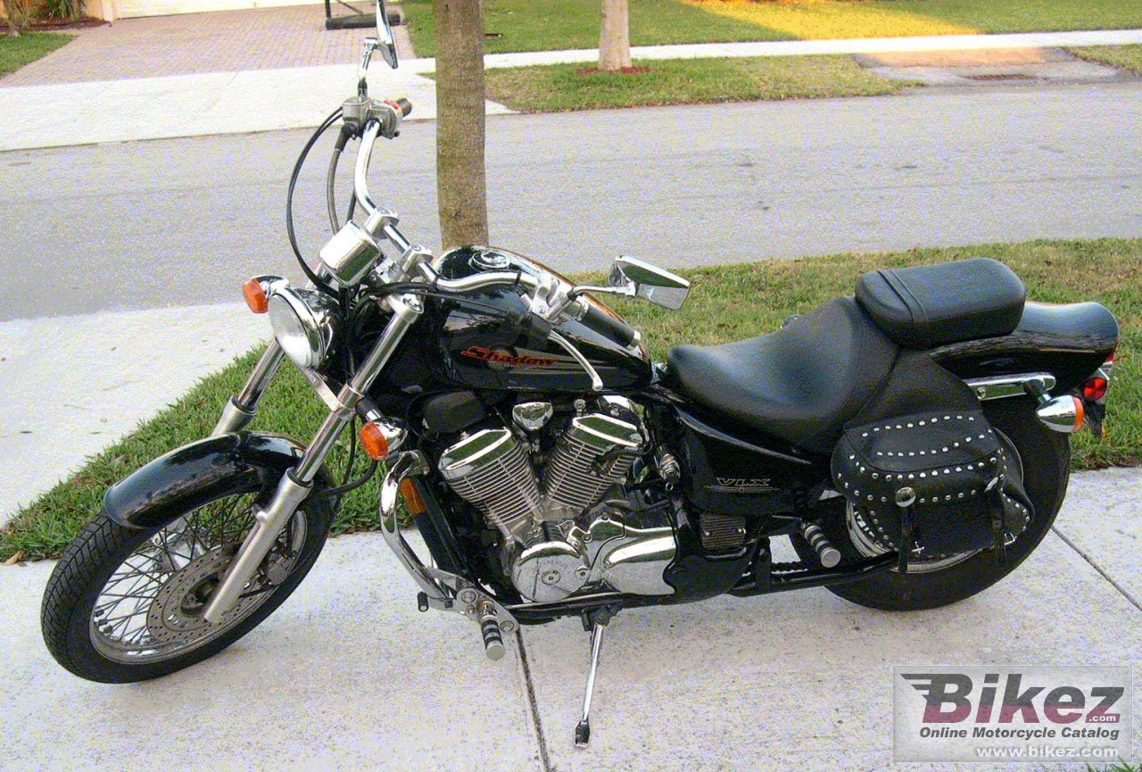 Big CARLOS vt 600 c shadow picture and wallpaper from Bikez.com